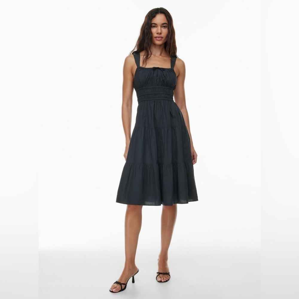 Aritzia Sunday Best Martine Poplin Midi Dress